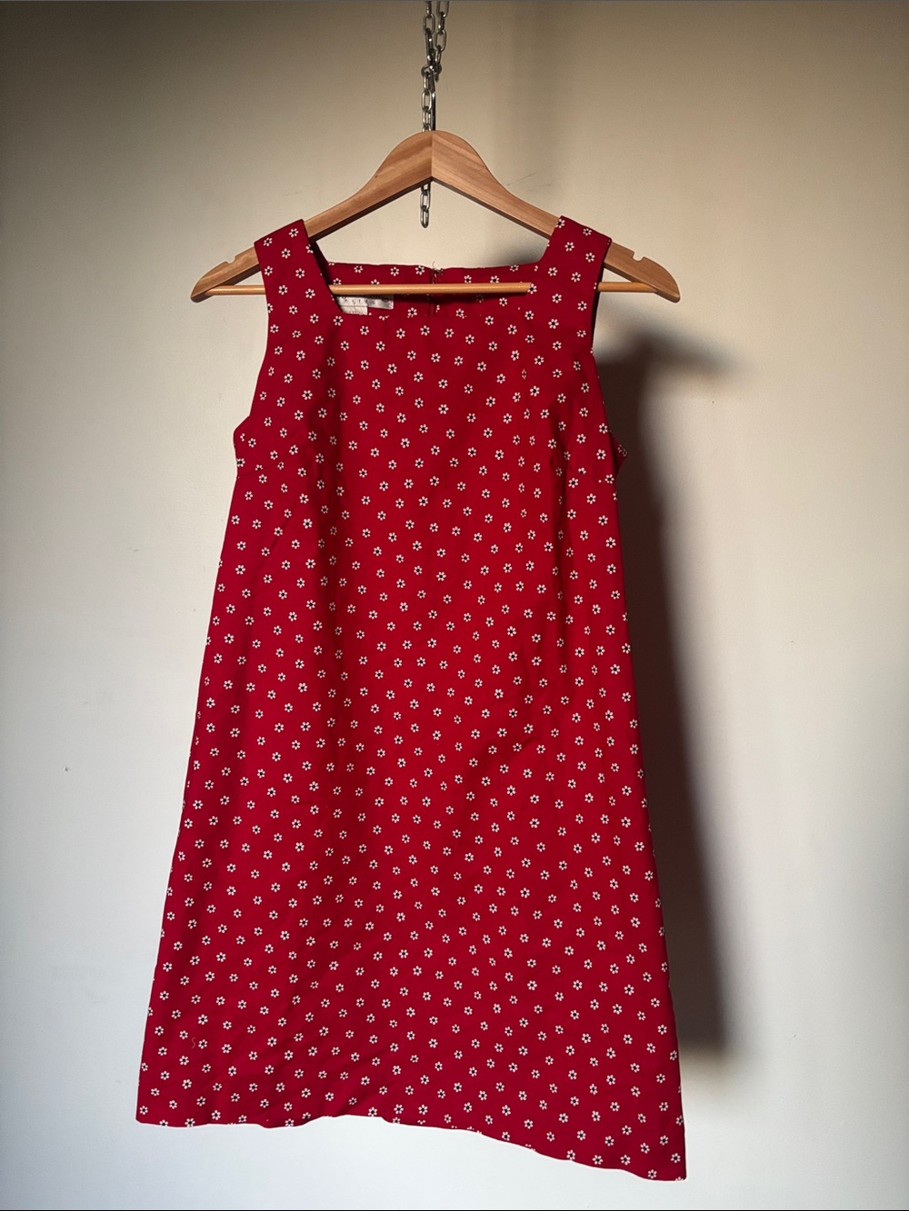 Vintage Red Mini Dress with White Daisy Print